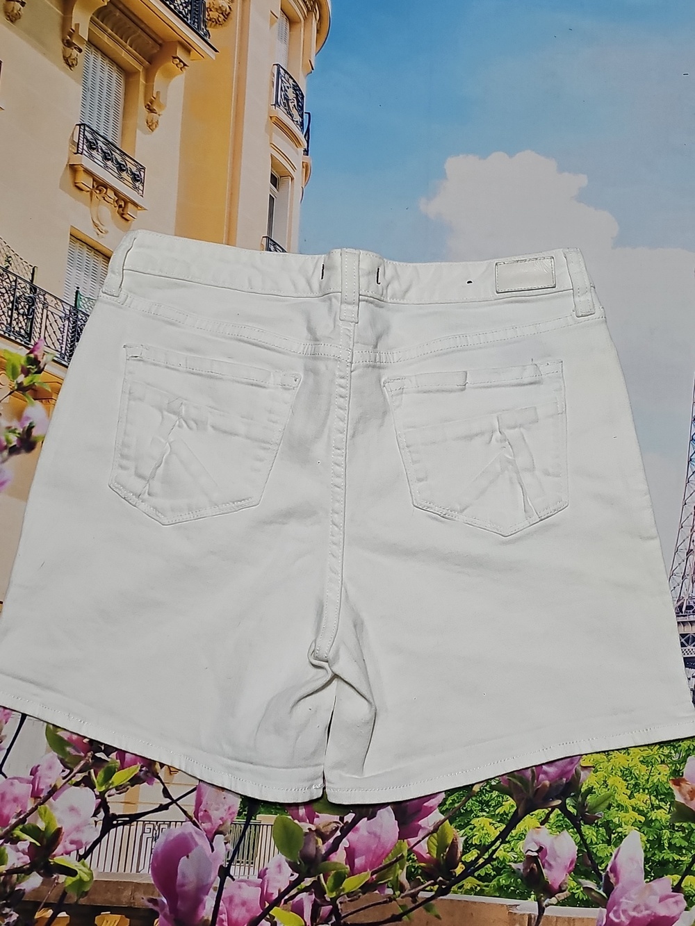Dear John White Shorts‎ Size 28 - Picture 5 of 5